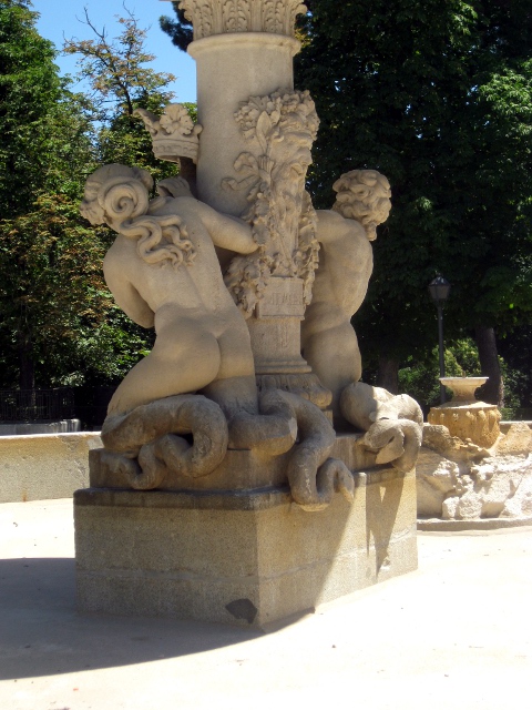 mermaids statue