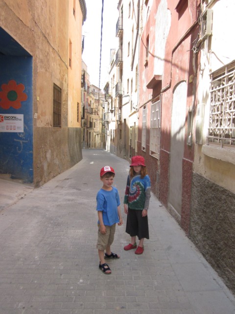 alley grumping
